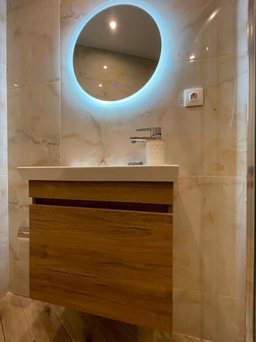 Pangrati-Brand New Luxury Central Studio เอเธนส์ ภายนอก รูปภาพ